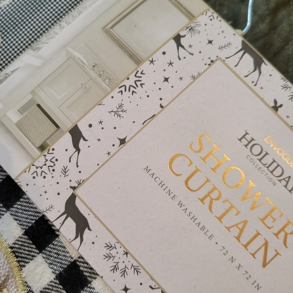 NWT Holiday Shower Curtain - Picture 3 of 5